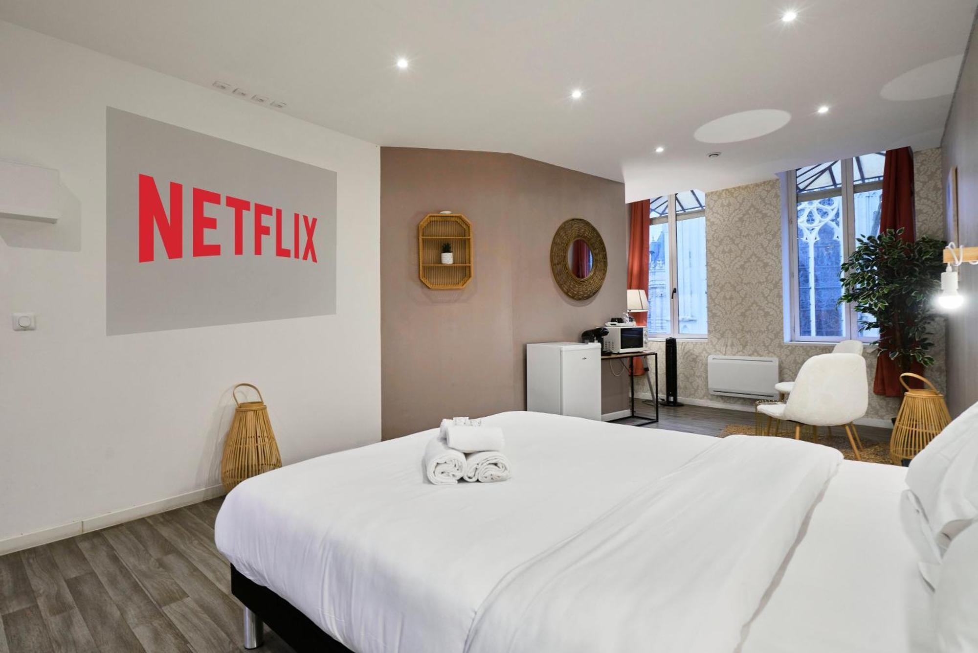 Ng Suitehome - Lille I Roubaix Centre I Grand Place - Balneo - Netflix - Wifi Экстерьер фото